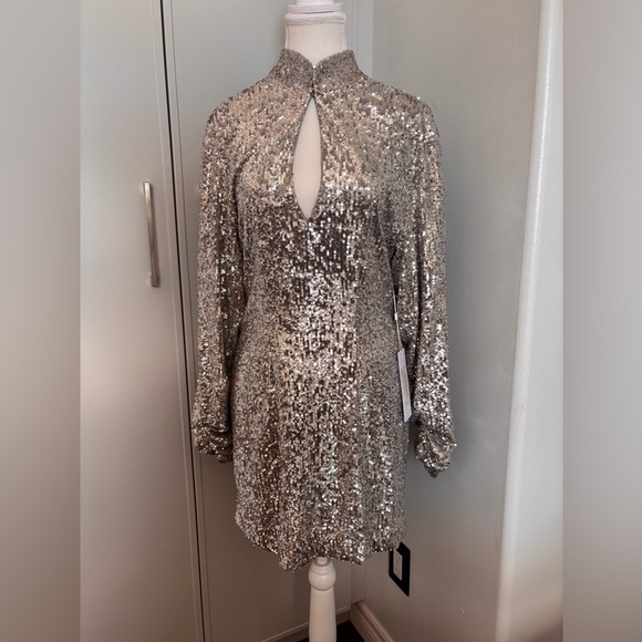Ronny Kobo Collection Silver Sequin Long Sleeve Dress - Picture 1 of 15